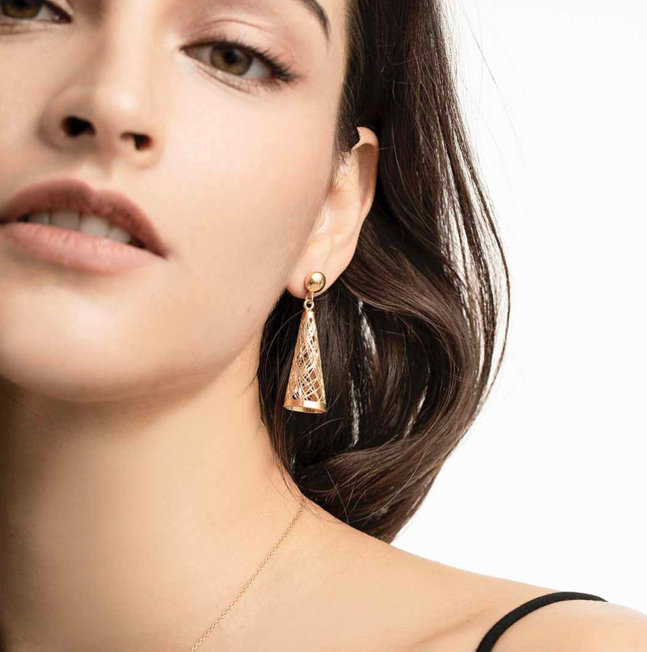 Triangle Earrings Gold