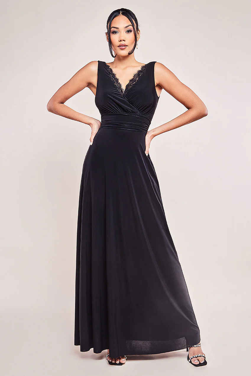 Black V-neck crape long dress